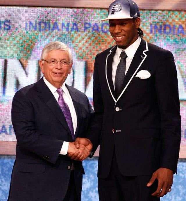 阿隆索：我相信我不是第一个必须经历这些情况的教练（阿隆索：我确信许多教练都经历过类似的处境）