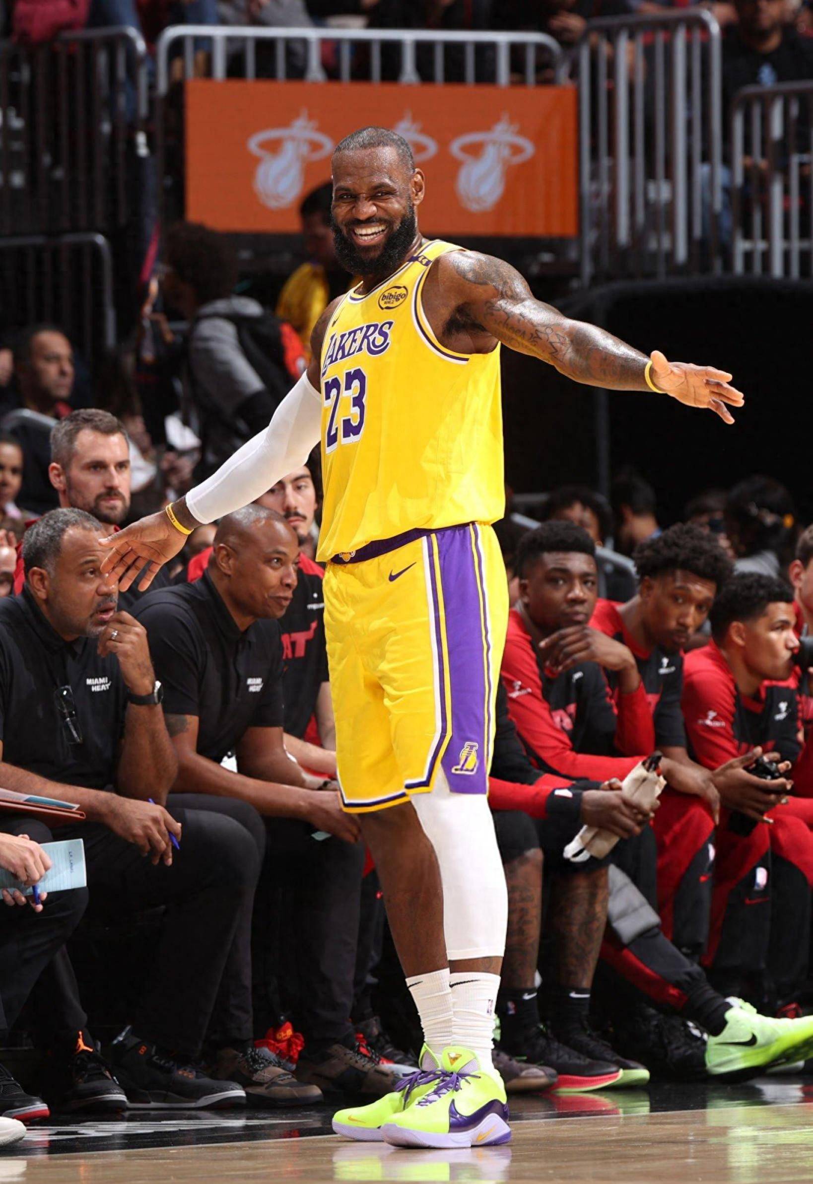 图片报：法比奥-席尔瓦渴望参加世界杯，正推动冬窗离开多特（图片报：为争世界杯席位，法比奥-席尔瓦正推动冬窗离开多特蒙德）