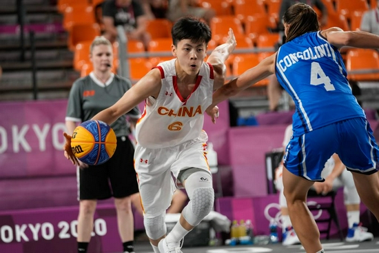 恩祖齐-马塔加盟中甲升班马深圳青年人（恩祖齐-马塔签约中甲新军深圳青年人）