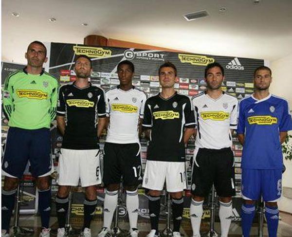 津媒：津门虎今日重新集结，11月14日将与国安进行一场热身赛（津门虎今日归队，11月14日与国安进行热身赛）