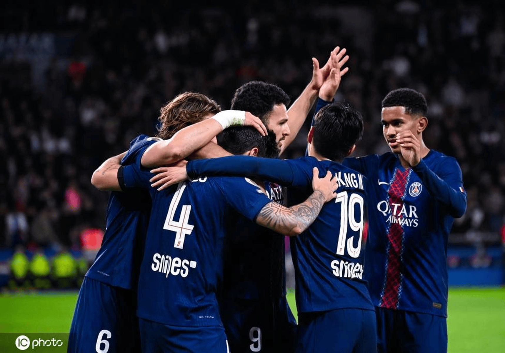 记者：孔帕尼的教练团队将在国际比赛日期间与拜仁续约（记者：国际比赛日期间，孔帕尼教练组将与拜仁完成续约）