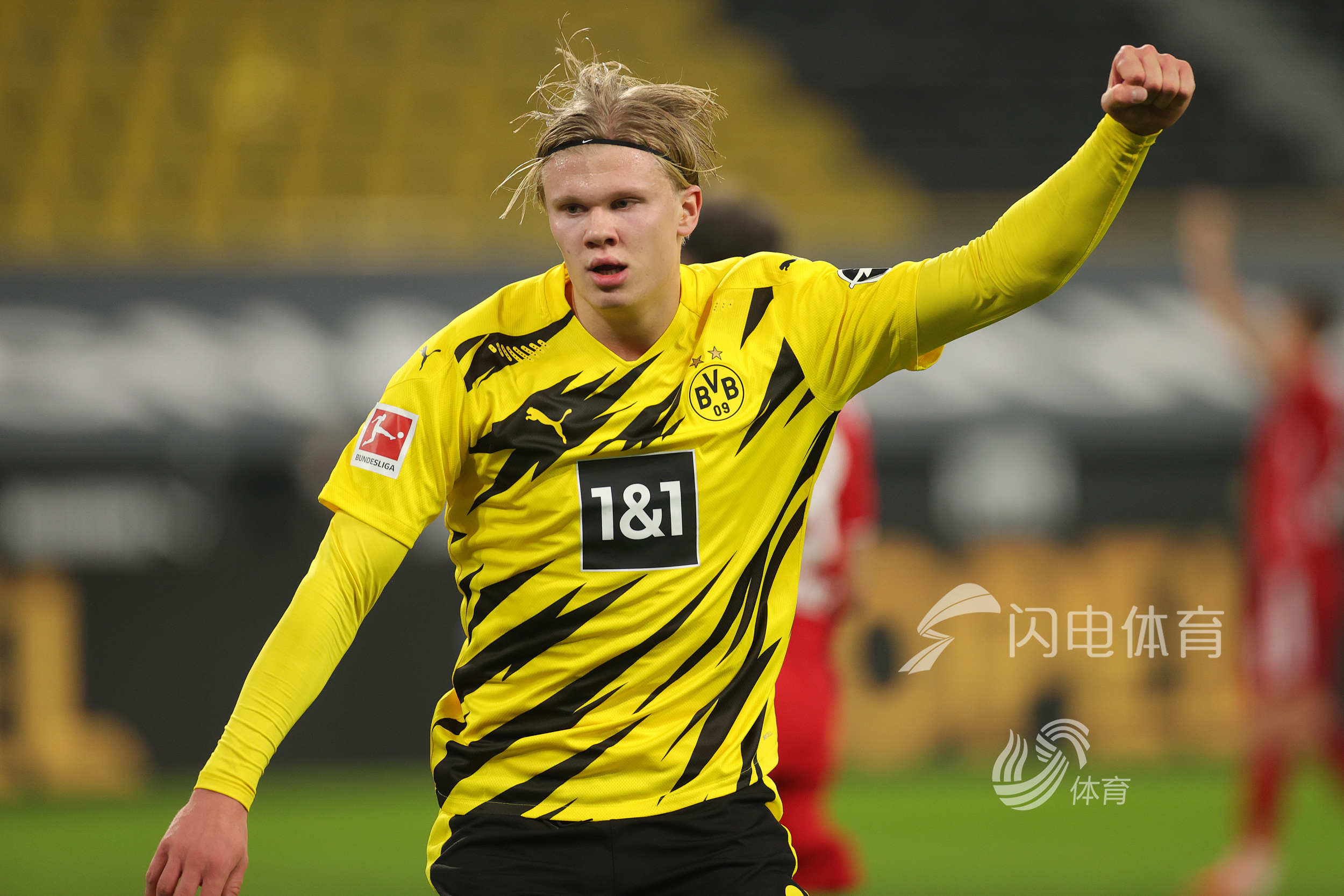 范戴克第72次以队长身份代表荷兰国家队出场，创队史纪录（范戴克以队长身份第72次为荷兰队出战，刷新队史纪录）