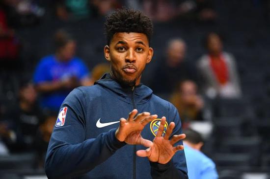 跟队：队内第二高薪+年龄超30岁，恰20续约可能成为问题（队记者：恰20年过而立又握队内次高薪，续约恐成难题）